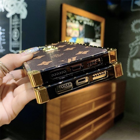 Luxury Case For Iphone 14 - Picture 4 of 4